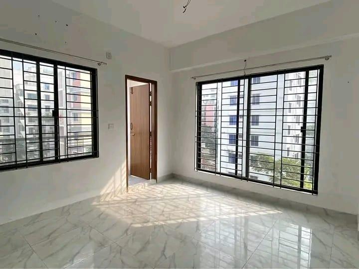 Luxury 4-Bedroom Apartment in Dakshin Banasree Block-A